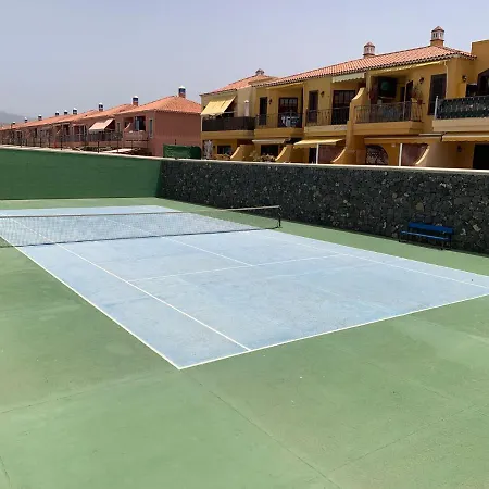 아파트 Estupendo Apartamento En Costa Del Silencio. 아로나